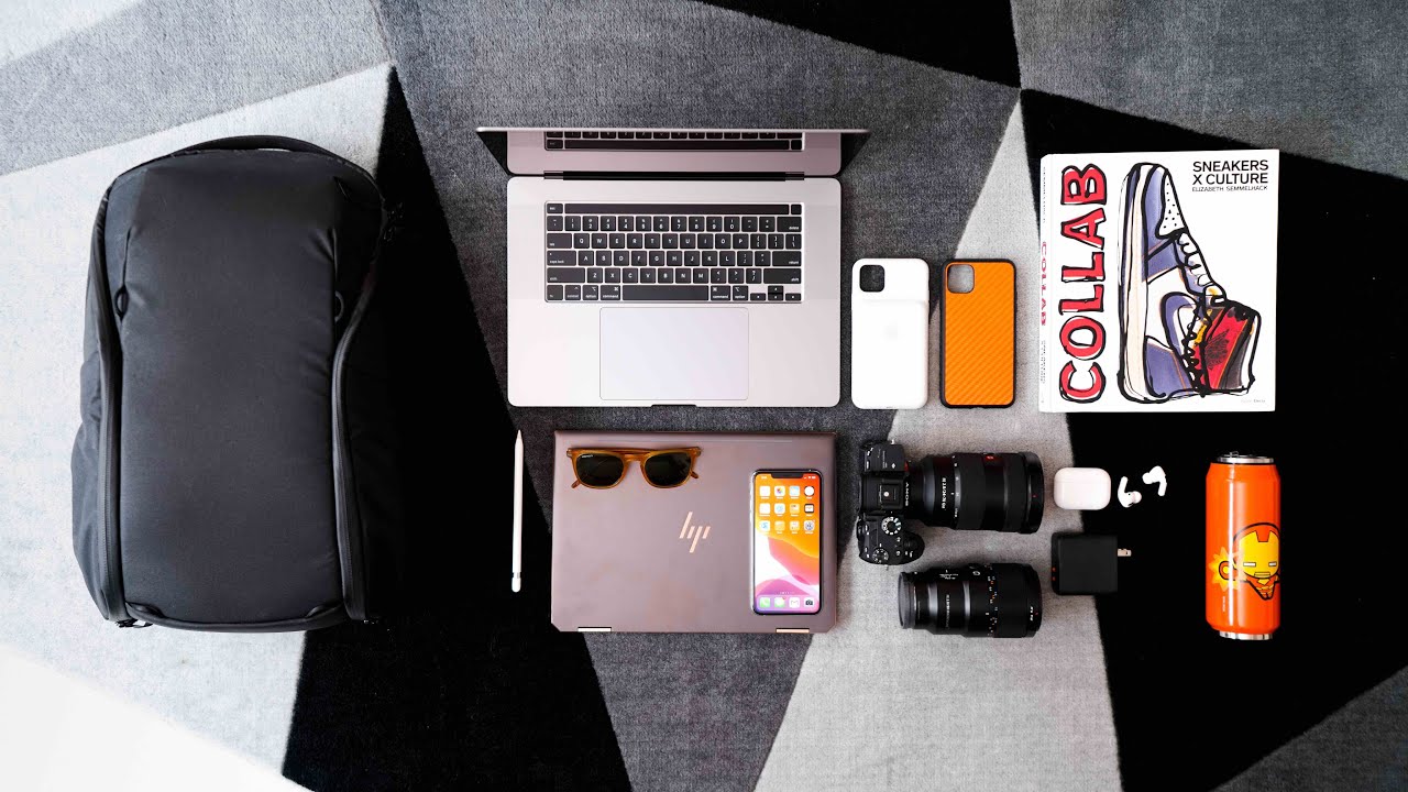 What’s in my TECH TRAVEL BAG? 2020 Edition!