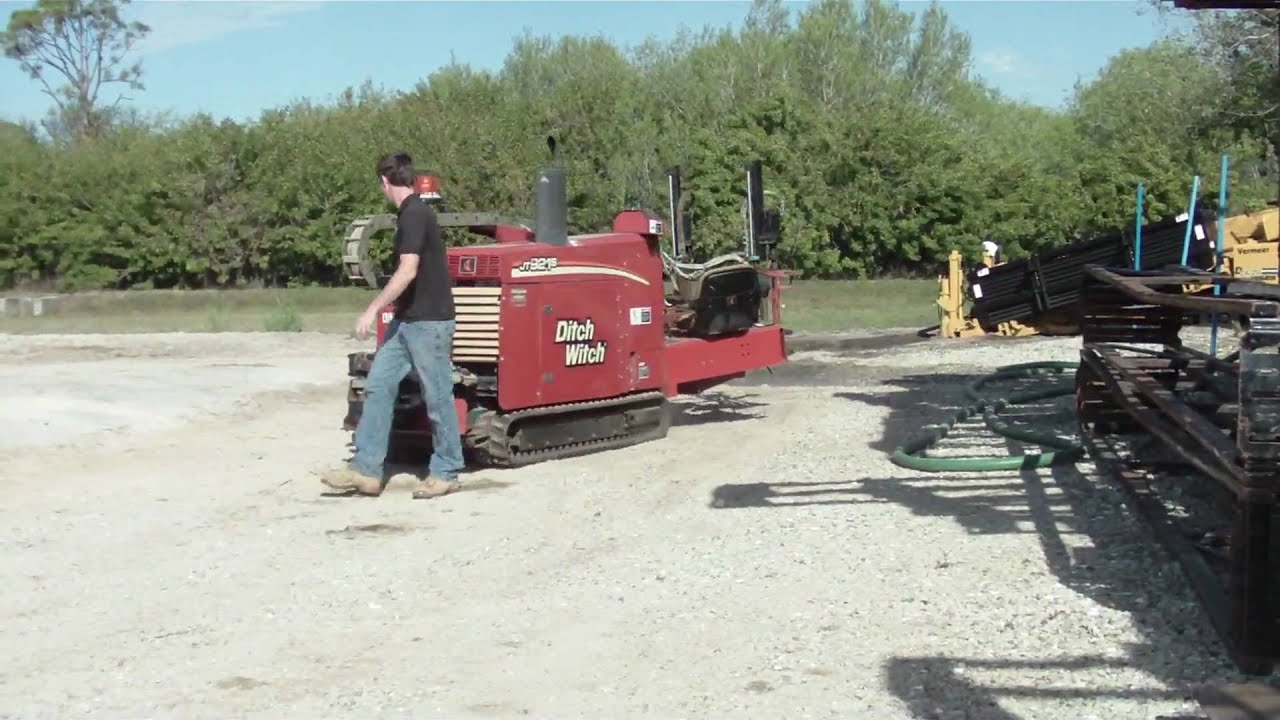 Ditch Witch JT921s Directional Drill First Test Bore  MTI Equipment Part 2 Tracking