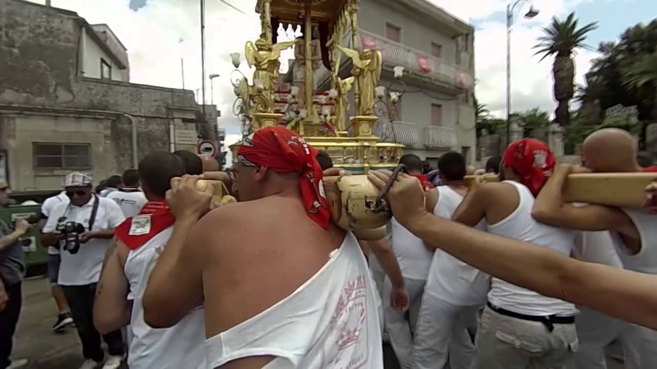 Processione Italiane. La 