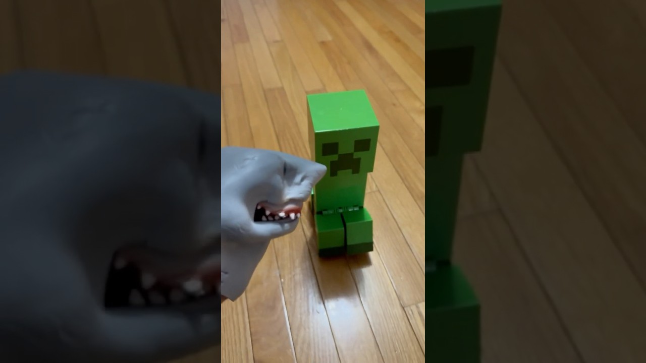 MINECRAFT MOVIE CREEPER EXPLODES SHARK PUPPET