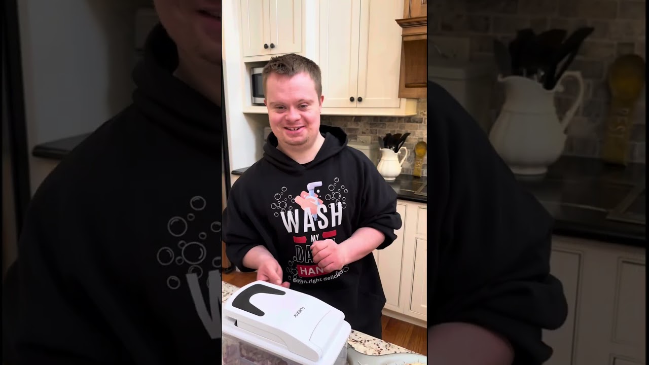 Western Style Pizza on the @recteq_official 380 Bullseye 🤘😎🤘Let&rsquo;s Go!! 🤯