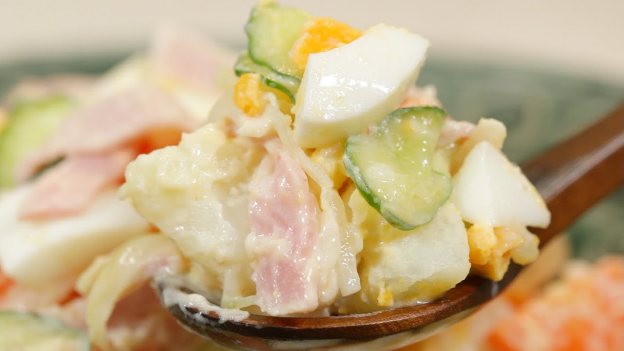 Простой рецепт картофельного салата (сливочный картофельный салат с яйцом и майонезом)