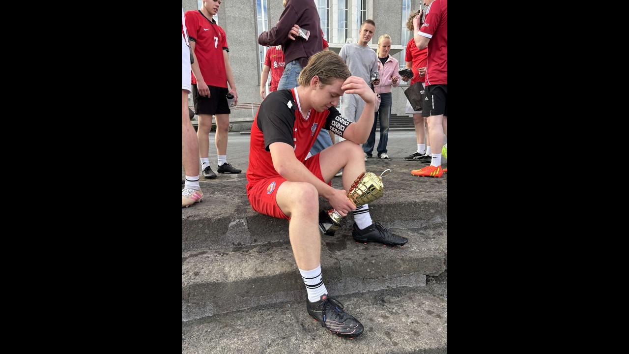 Árshátíðarmyndband Naglar 25/26
