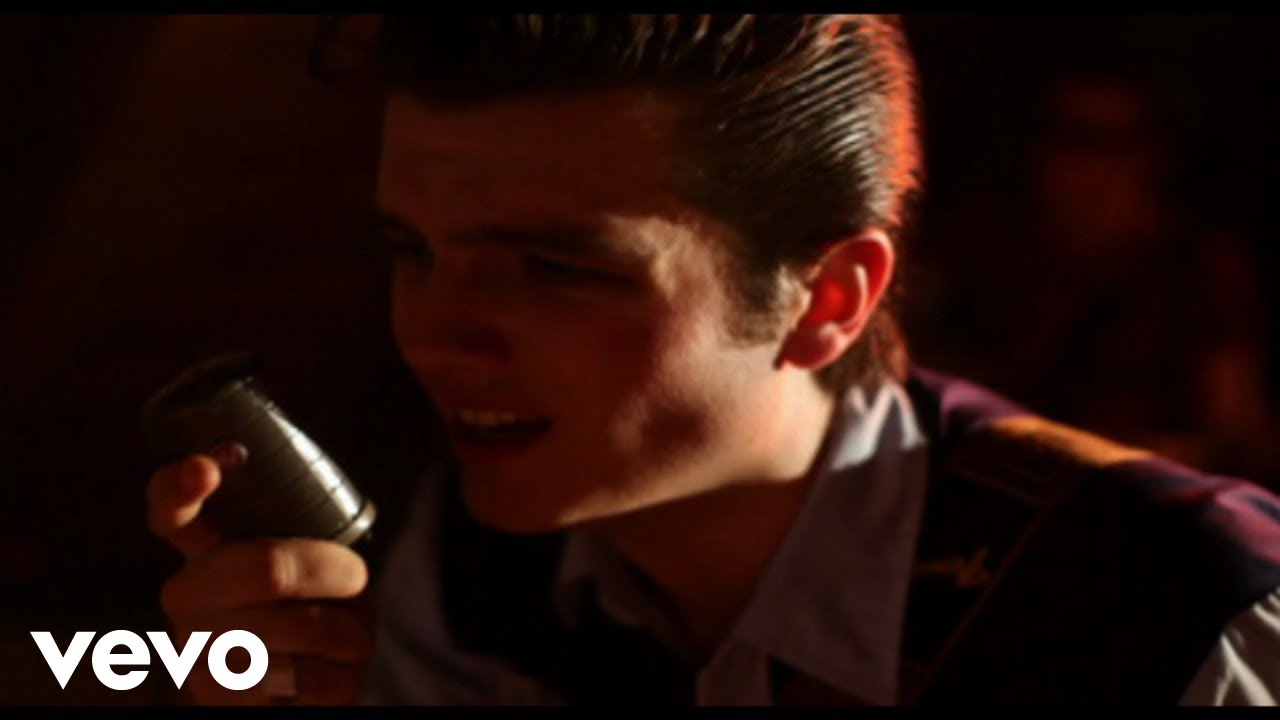Mustang - Anne-Sophie (Clip officiel)