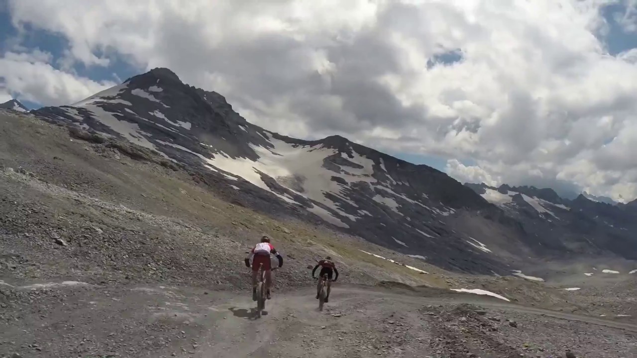 Livigno day IV: Podjazd od Bormio na Stelvio i jeszcze wyżej.