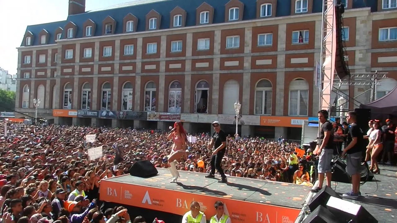 Mueve el Toto en vivo en Mar Del Plata - Lore y Roque (Me Gusta) (Pasion de Sabado)