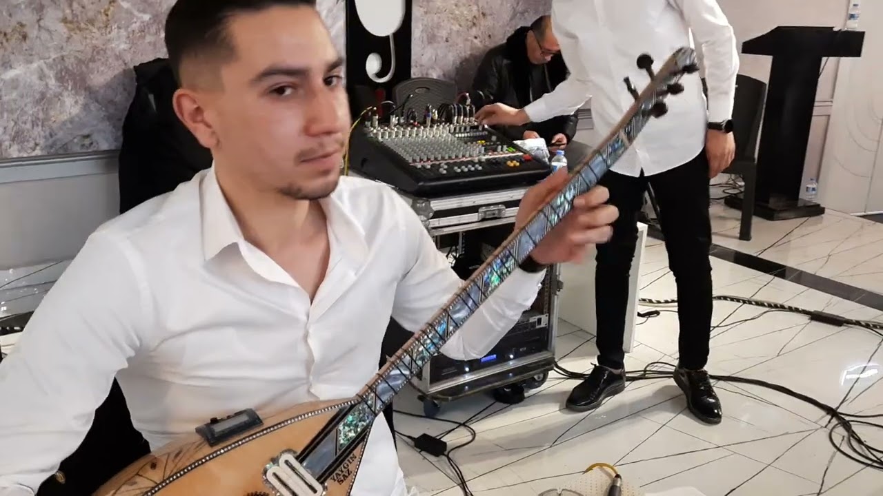 Helbestu Müzik Békes Siraç ez aşıké çawé şinim