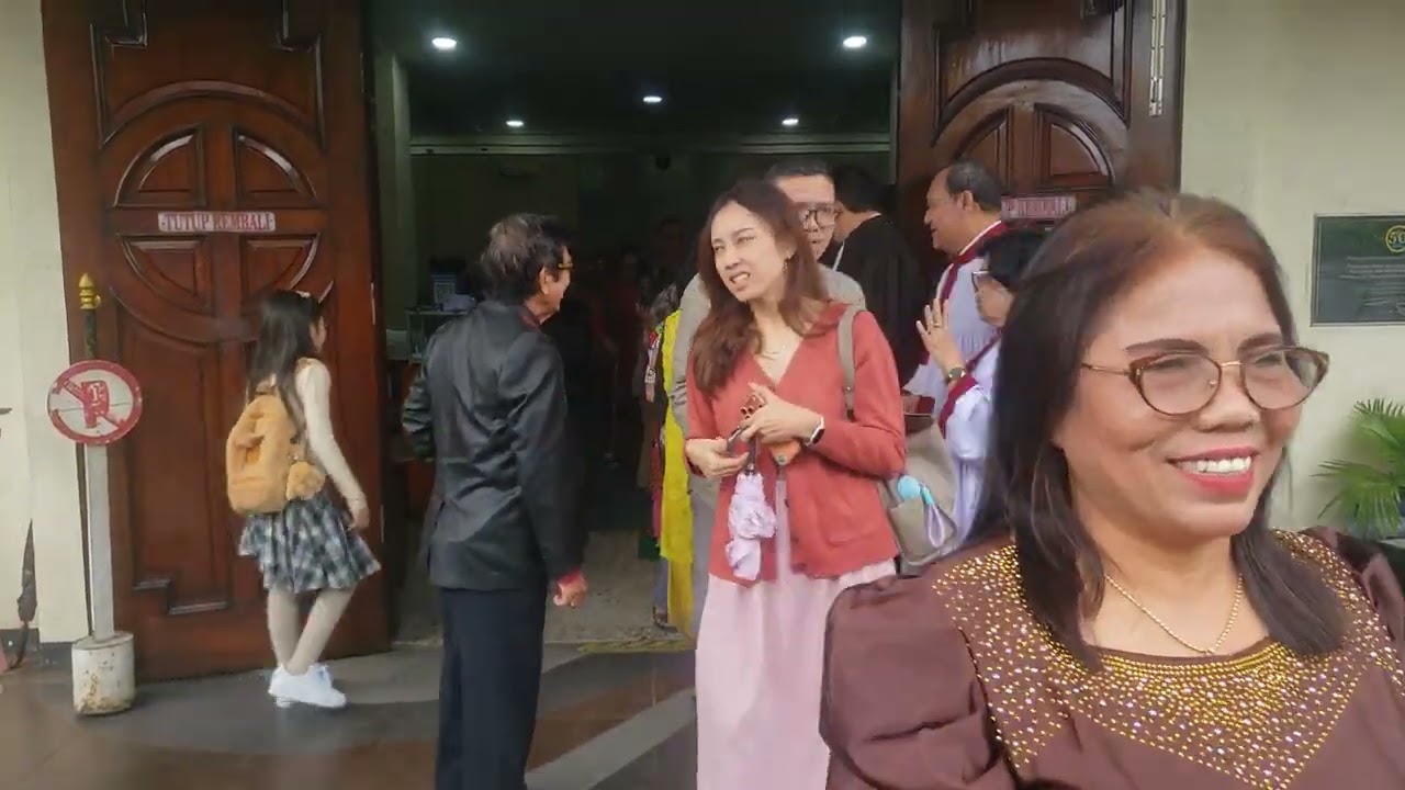 minta keIuar Gereja HKBP PETOJO 