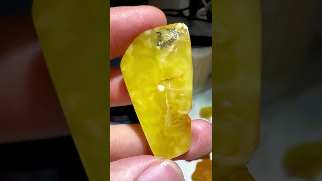 #rawamber #ambernecklace #amberjewlery #amberkaliningrad #handicraft