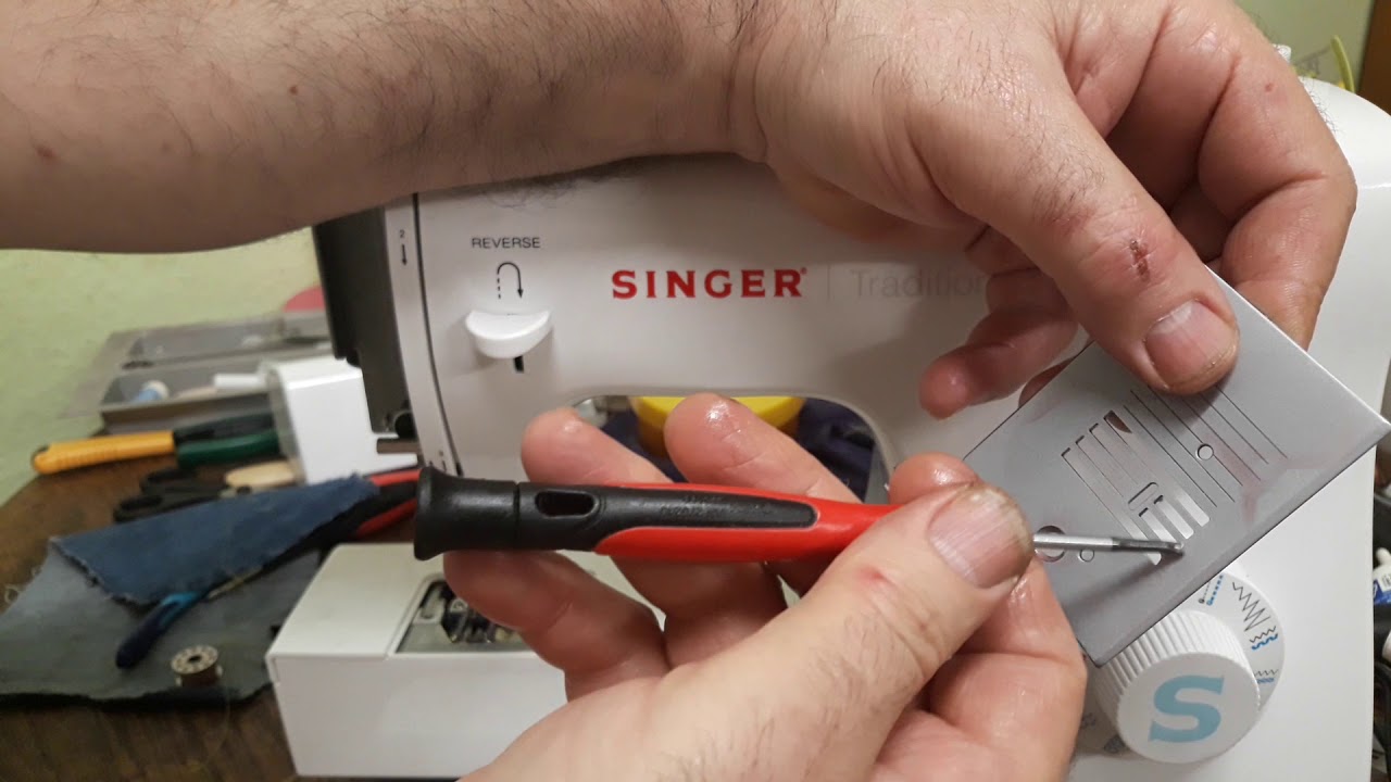 Singer Nähmaschine - Modell 2259 Tradition - تركيب المكوك والبلاطة ولف الخيط