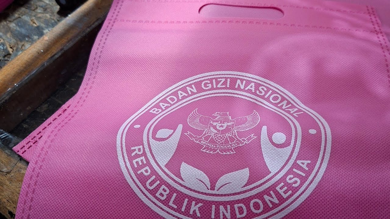 Sablon/ #cetaksaring #screnprinting #supportyourslocal #sablonmanual #jakarta indonesia
