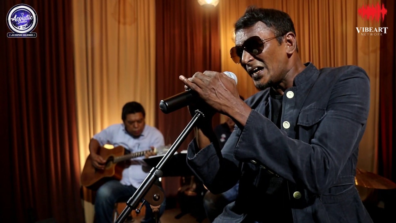 Di Pintu Mahligai Covered Song By Syafiq Trio Fenomena