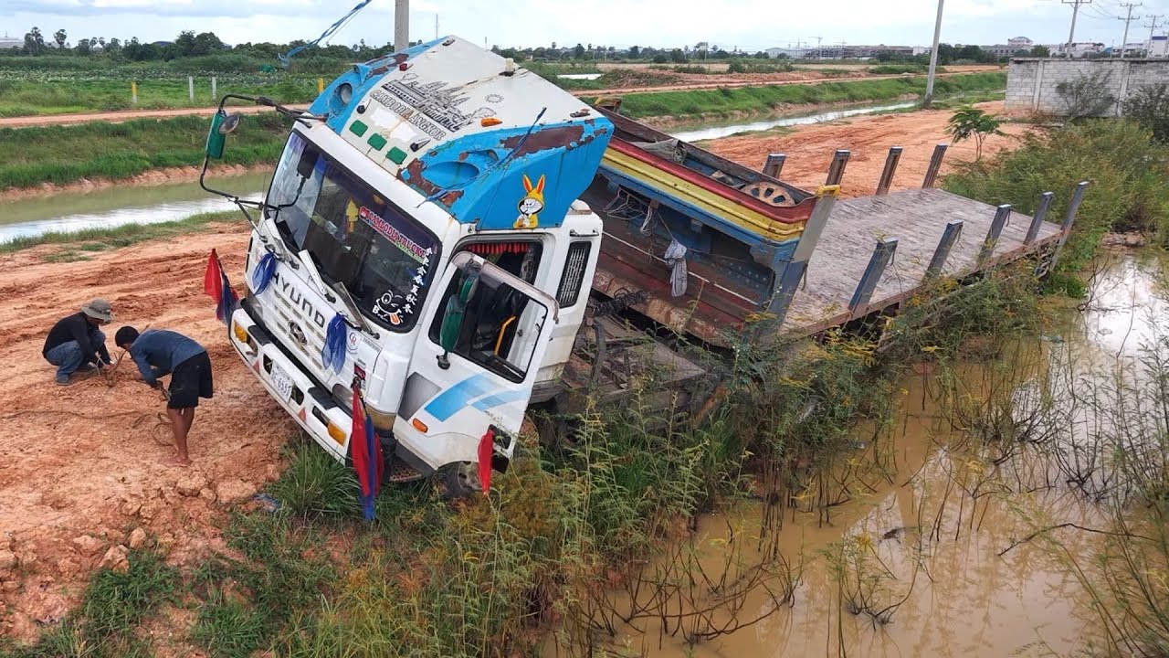 Incredible Landfill! Mix! Dump Truck Back Driver Uploading overturned into water, Bulldozer Komats…Z