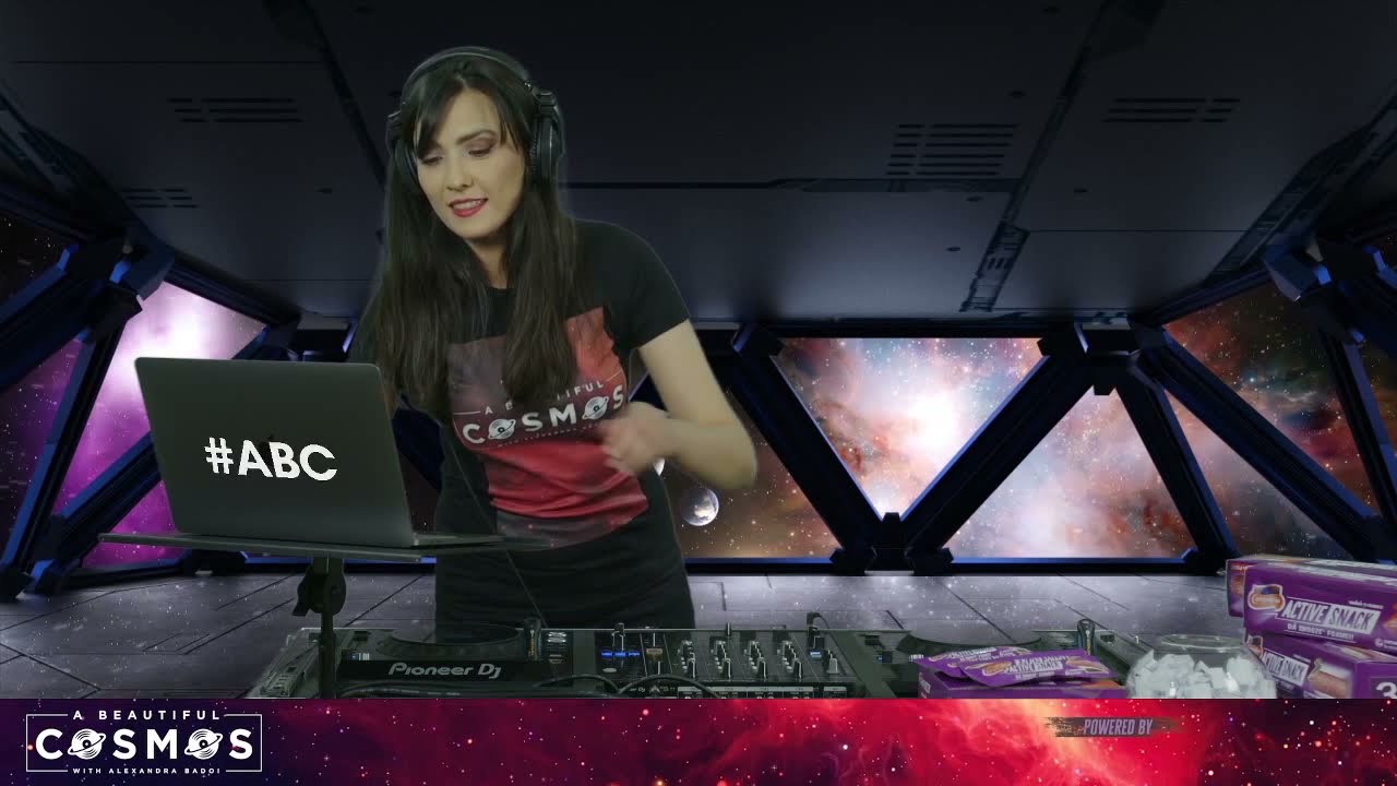 A BEAUTIFUL COSMOS energized by CAMPOFRIO ACTIVE SNACK - Alexandra Badoi DJ SET