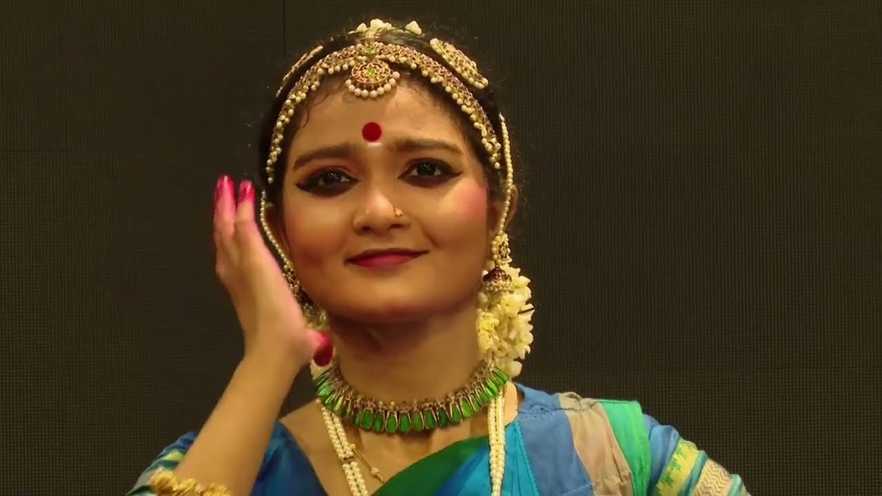 Mukhathai kaatiye| Bhairavi-Misrachappu|Kalakshetra  Ardralakshmi