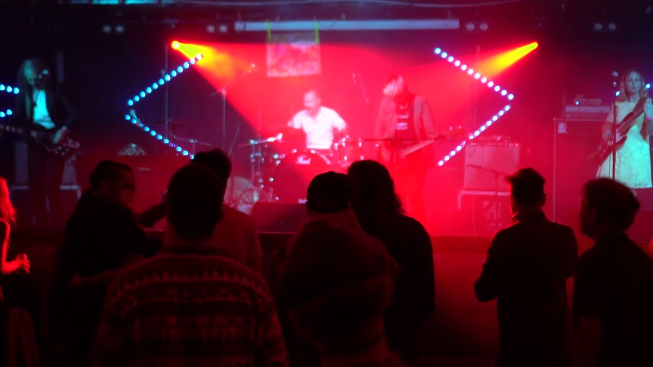 Michael Beach, 2, Uni bar, nipaluna Hobart, 12.2.2022