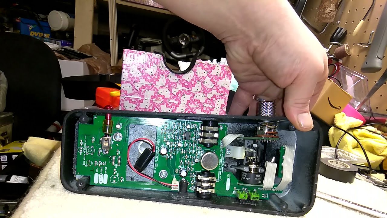 Crybaby Wah Pivot Tension Adjustment (SAFE and easy!)