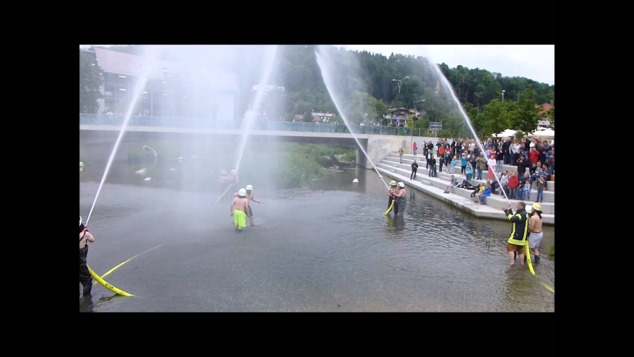 Cold-Water-Challenge-2014 der Feuerwehr Schwäbisch Gmünd - Innenstadt