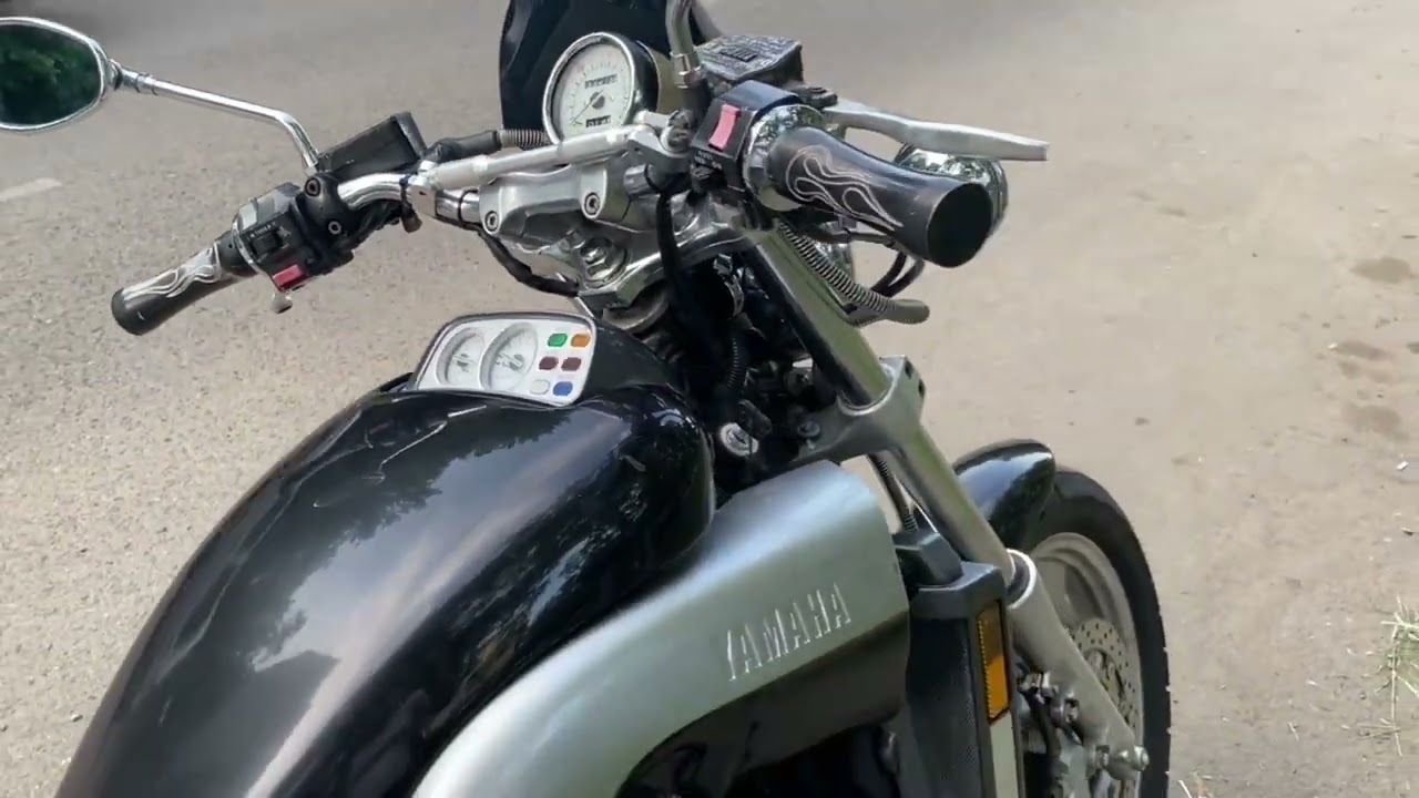Yamaha V-MAX 1200