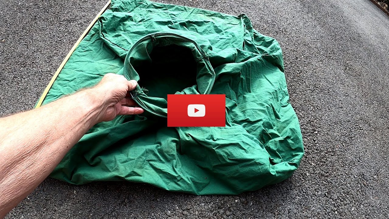 Une poche  pour mettre dans la cale du Kayak Bornéo de  la marque Bic
