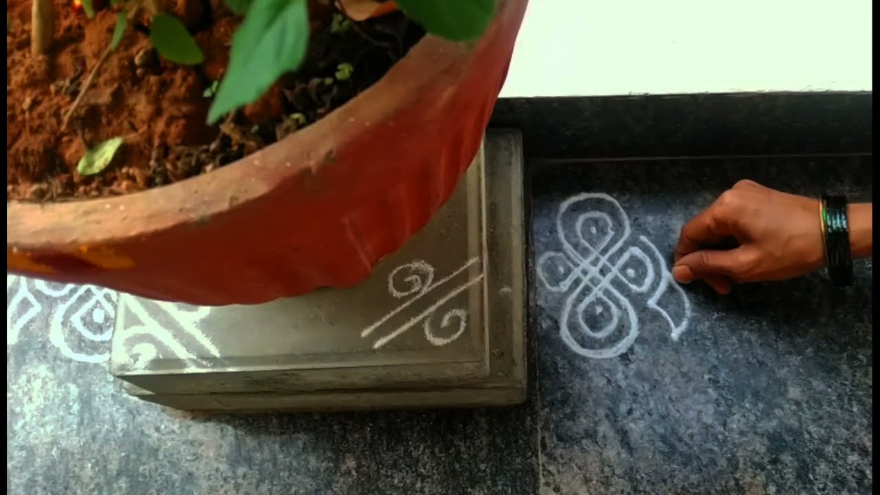 Tulasi katte rangoli 🌷 Tulasi kota muggulu🌷 ತುಳಸಿ ಹಬ್ಬದ ರಂಗೋಲಿ #rangoli #rangoli