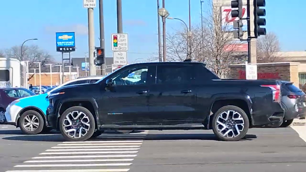 Spotted another Chevrolet Silverado EV RST in Oak Lawn, Illinois.