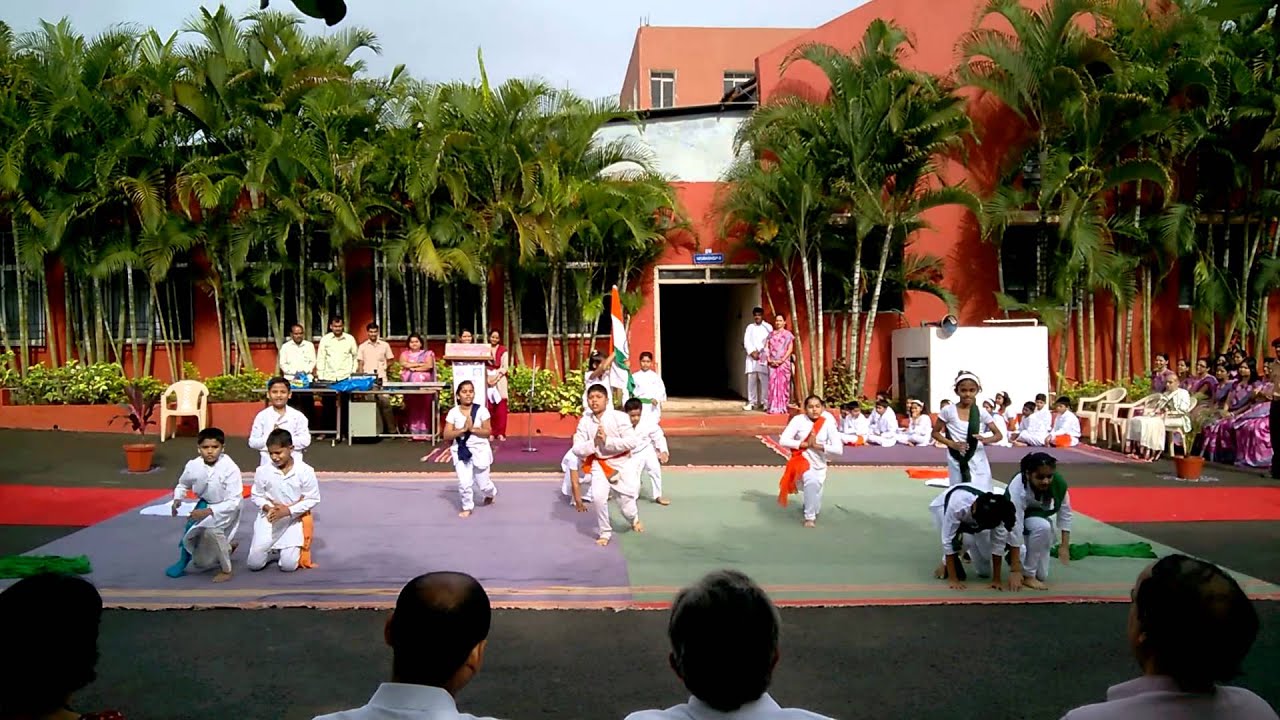maa tujhe salaam