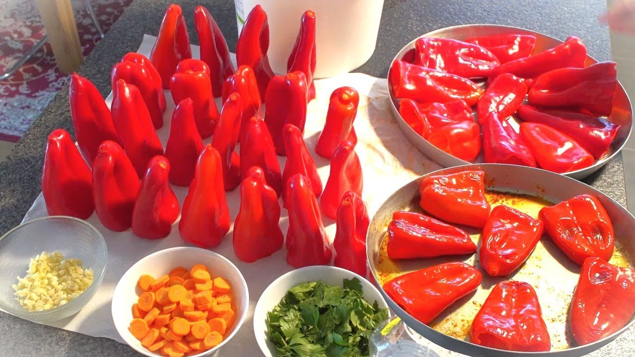 Маринованный красный перец запеченный в духовке