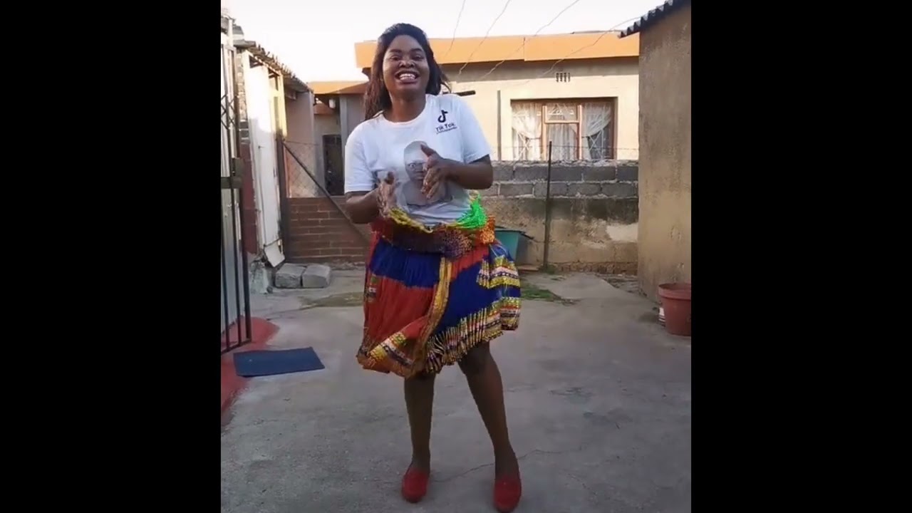 Dj mfundhisi Ft Maponyani   Nita Dlaya   Xigaza freestyle dance moves