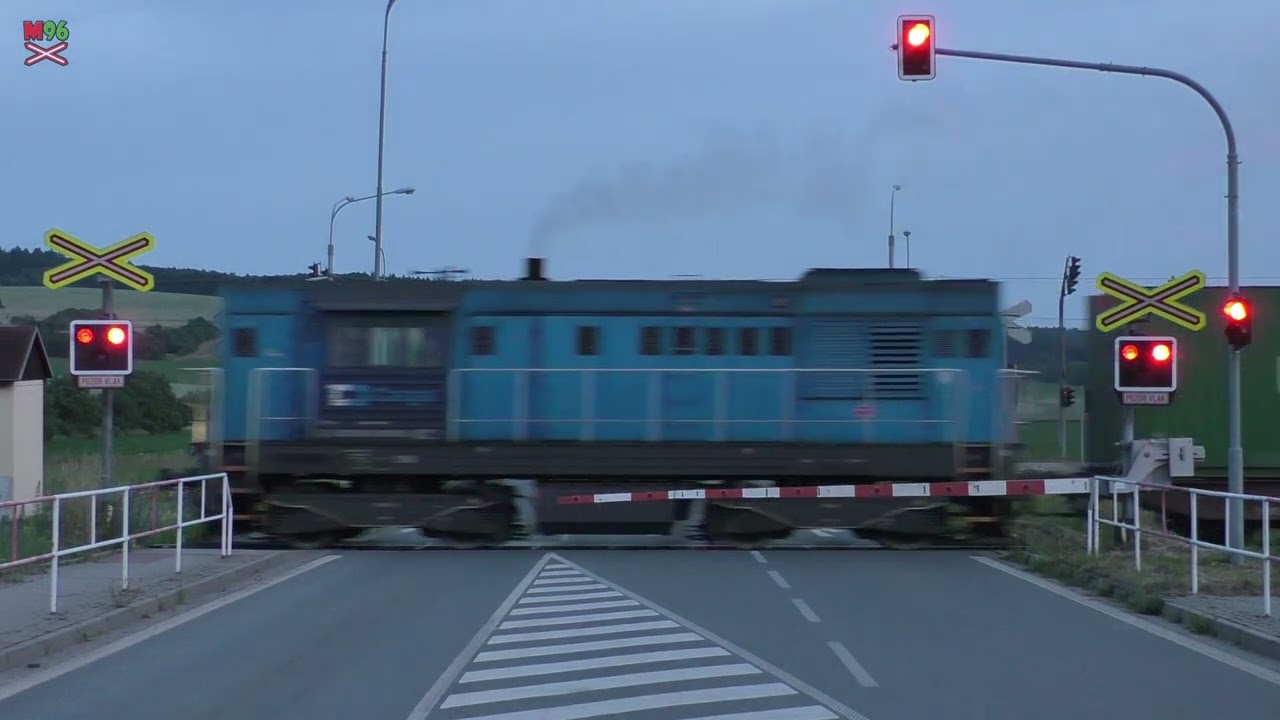Železniční přejezd Zlín-Malenovice #1 [P8398] - 8.6.2024 / Czech railroad crossing