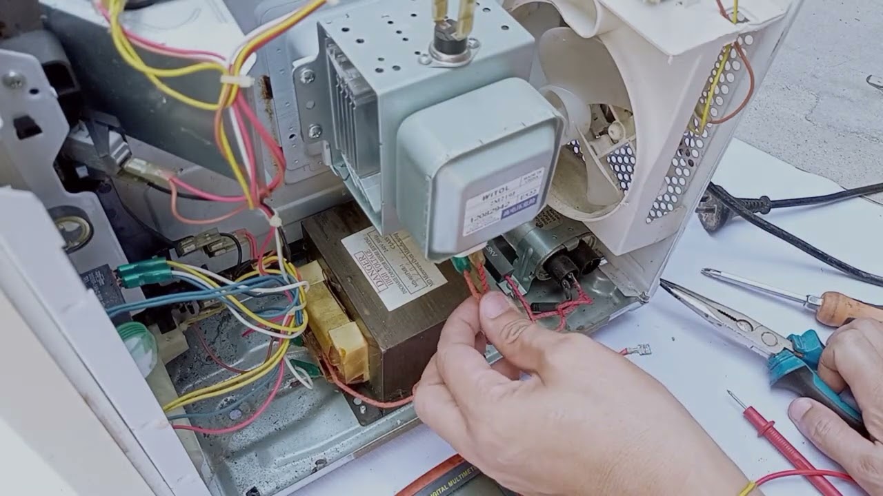 DIGITAL MICROWAVE OVEN MAY POWER PERO HINDI UMIINIT REPAIR TUTORIAL PAANO AYUSIN ANG MICROWAVE OVEN?