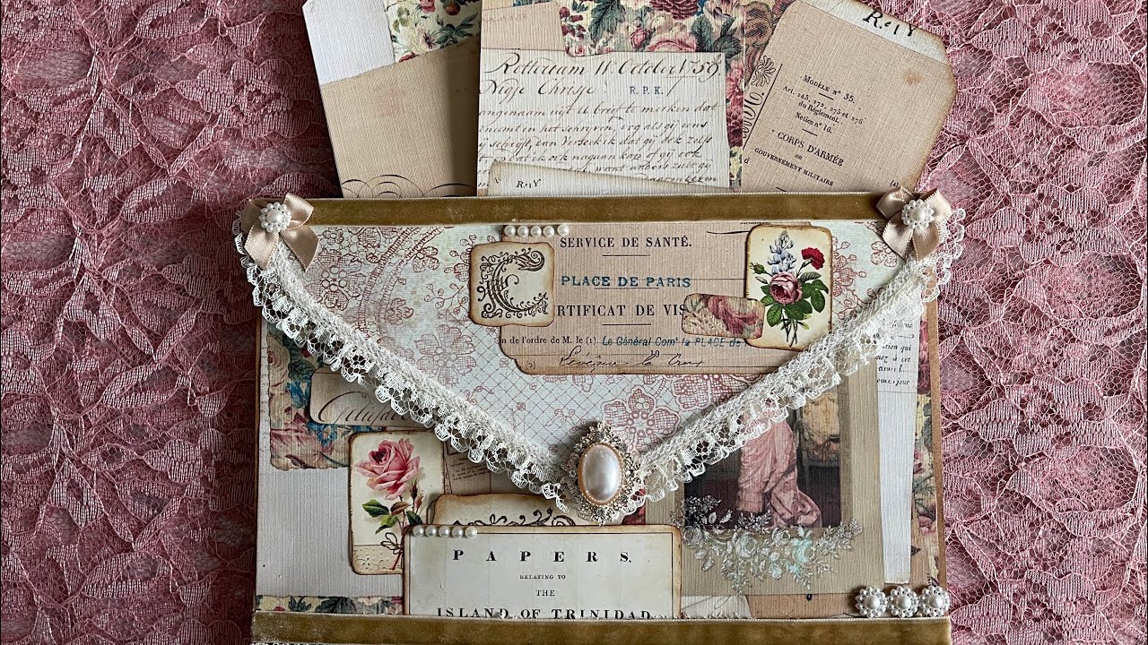 Weekend crafting with The Vintage Paper Girl! Surprise Triple pocket pouch!