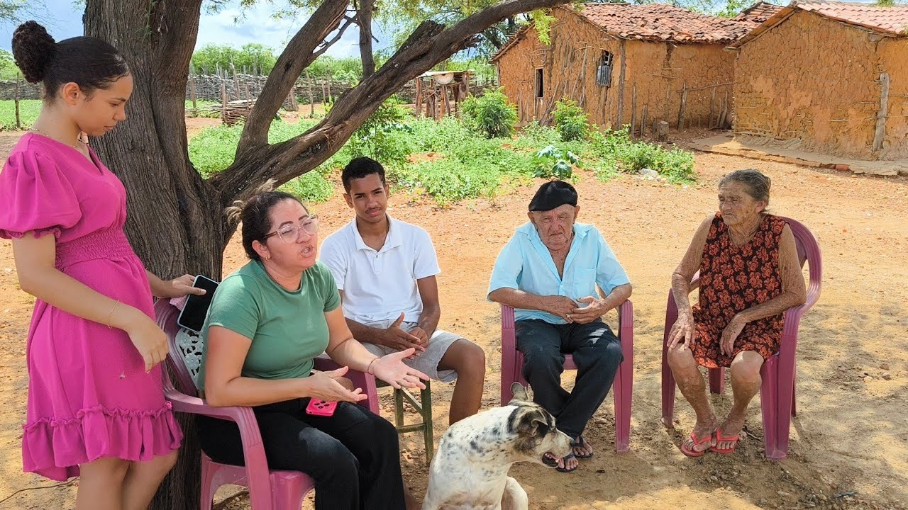 DONA TEREZINHA RECEBEU A VISITA DE JOSÉ MONTEIRO E ROSA NO SÍTIO MAMOEIRO VERDEJANTE PERNAMBUCO.