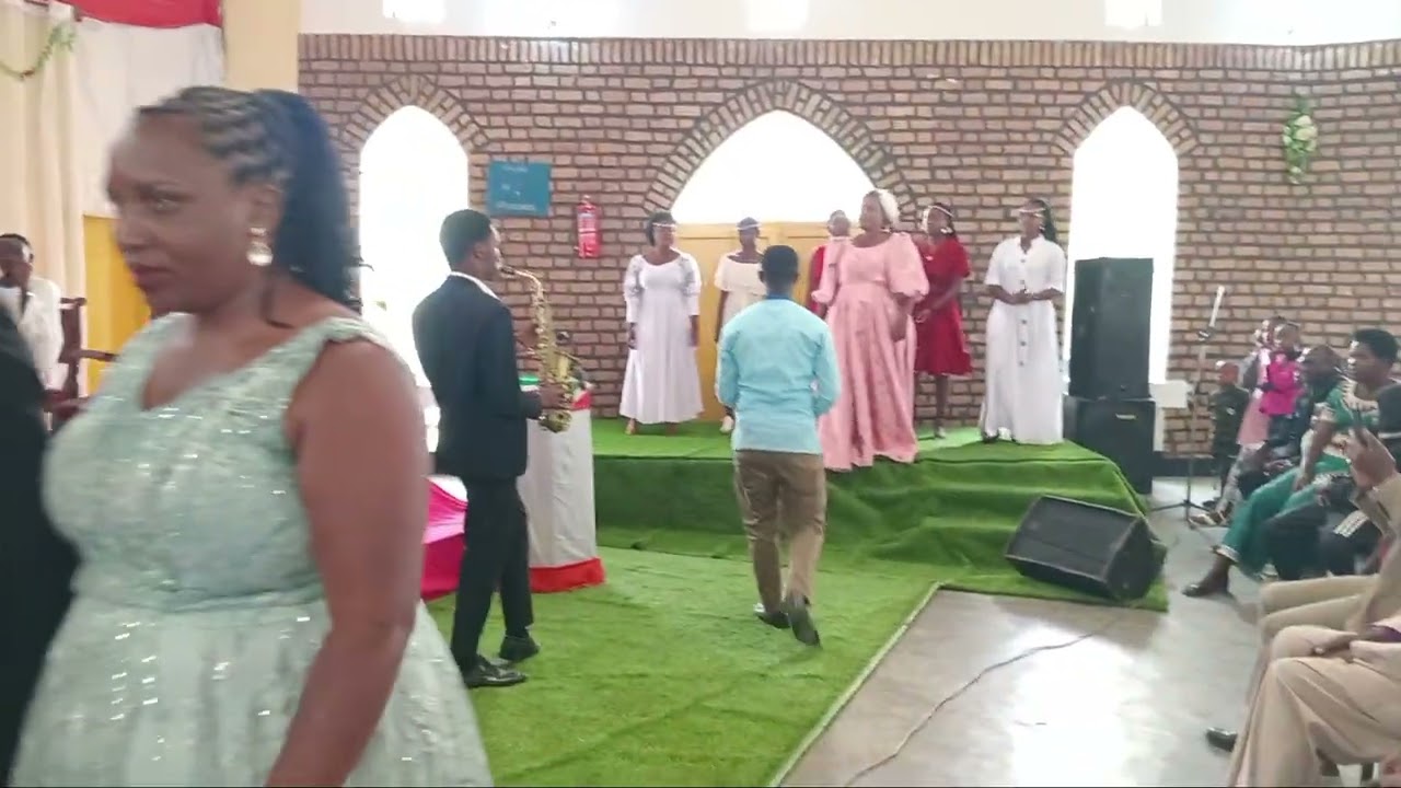 Tuyisenge Janet  akoze agashya