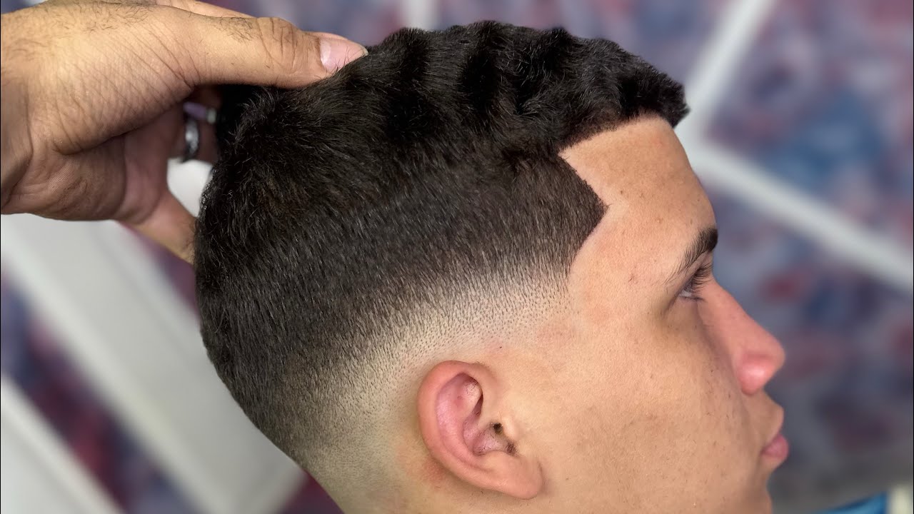 Haircut tutorial: Mid skin fade haircut