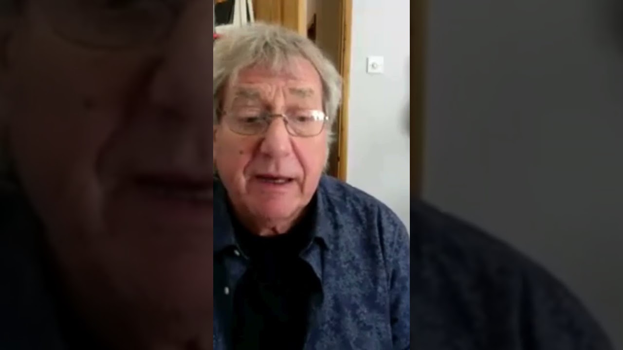 Chas Cronk-Bassist, Strawbs, Rick Wakeman, Steve Hackett! #videopodcast, #musician, #music
