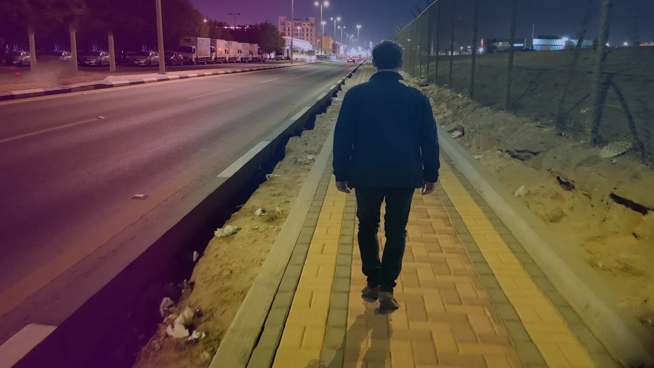 تمشية ليلية في شارع الظهران بالمبرز
