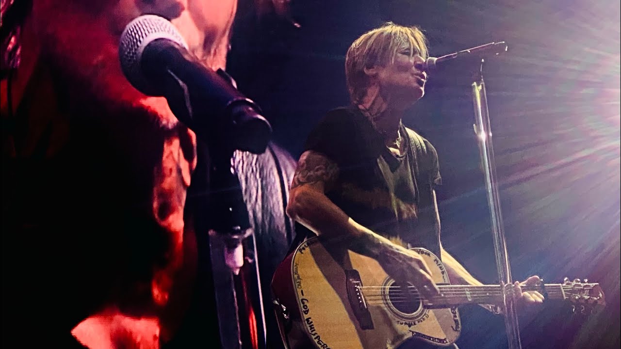 ‘Til Summer Comes Around by Keith Urban (Live @ The Colosseum Caesars Palace)