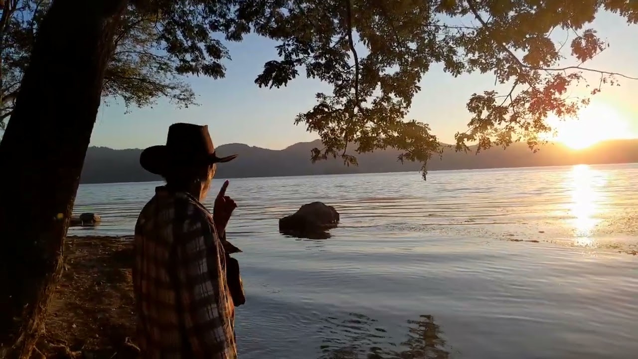 AKI ESTAMOS EN EL LAGO DE ILOPANGO Y VAMOS A FREIR PESCADOS