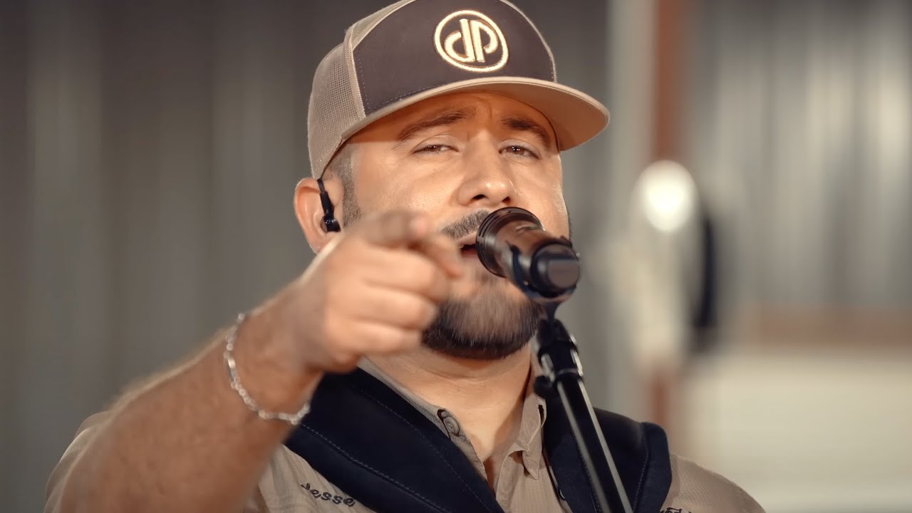 De Parranda - Tiene Espinas el Rosal (En Vivo)