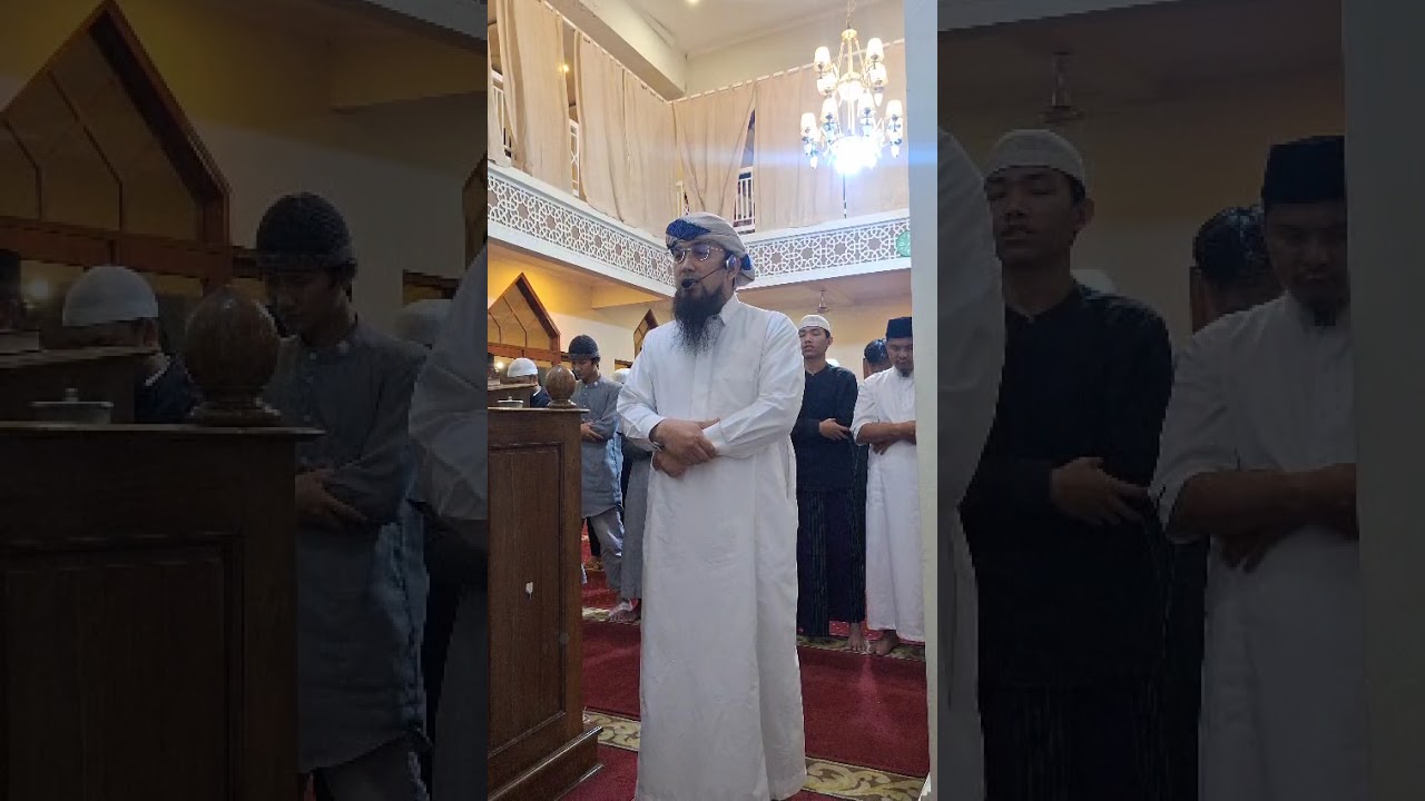 Shalat Tarawih hari ke 1 bersamaUstadz Zakaria Abu Hala,  Lc