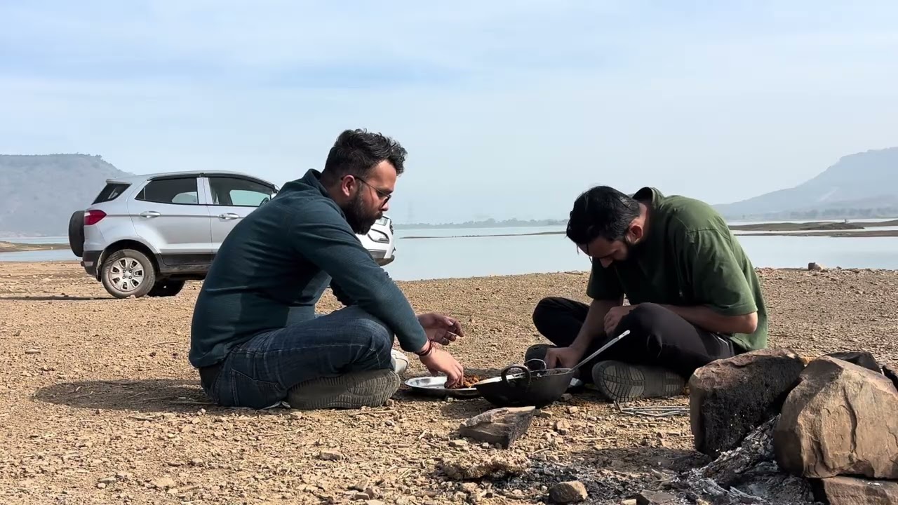 Cooking Chicken Methi on Chulha | Pond & Mountain View | Hijacked Forest