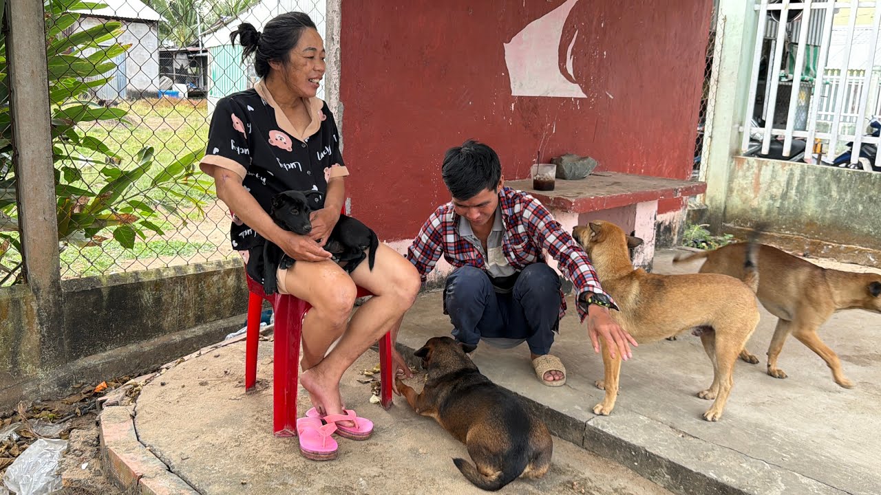 Tới công chuyện rồi cả nhà biết ai không ạ..!