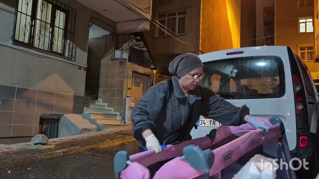 KIZ SİZİ ÇANTADA  AÇIK  UNUTMUŞUM (Market tutu)..❤️🤲‼️🤣