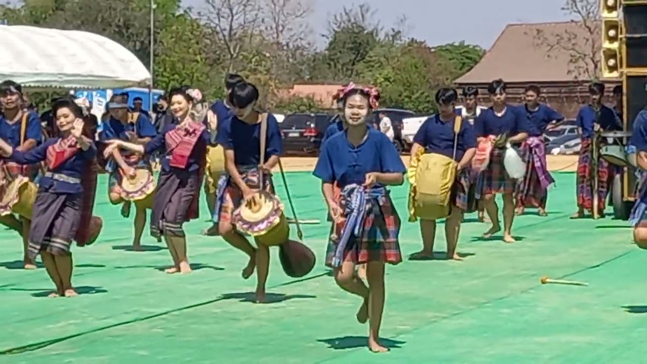 คณะเสือโก๊กสะออน แข่งกลองยาวชิงแชมป์วัดวังน้ำเย็น#ประเพณี#สามัคคี#ม่วนๆ