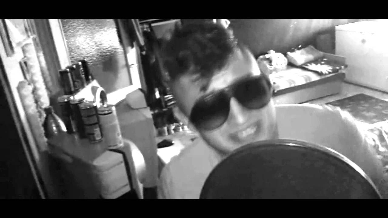 Dezy km ALEX - Nem adom fel (OFFICIAL MUSIC VIDEO) 2012