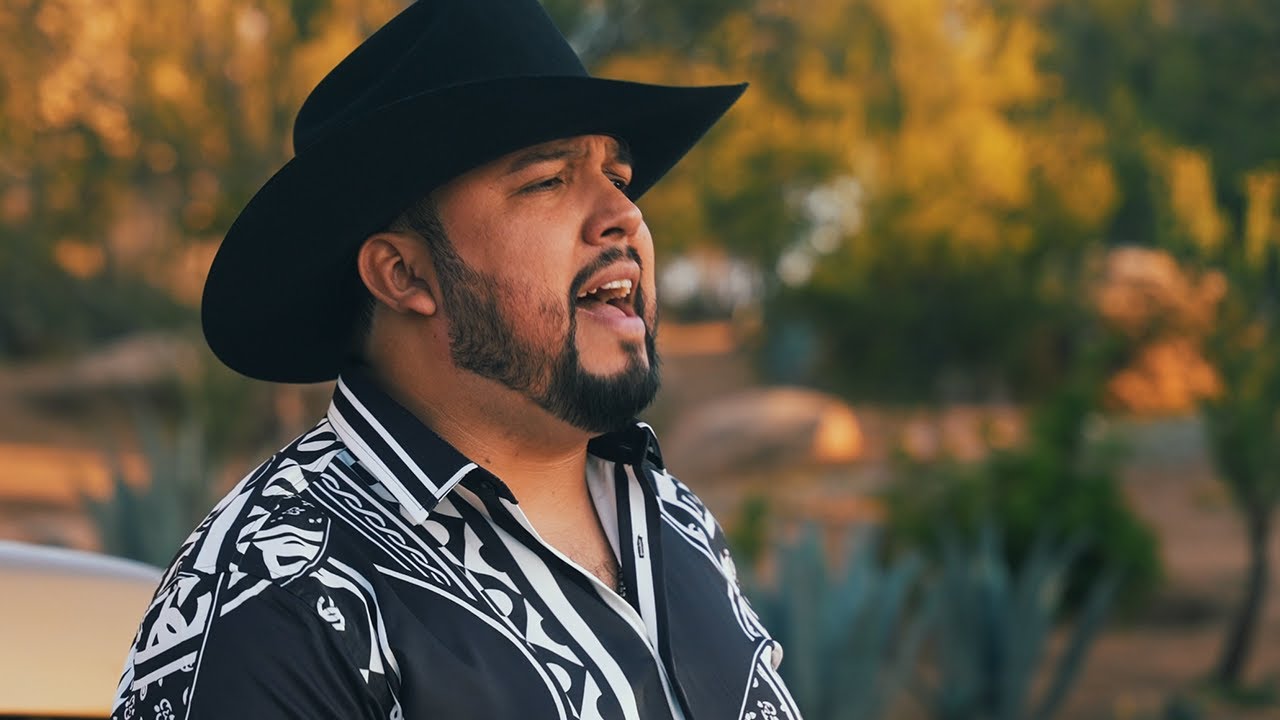Miguel Comando - Caro De Los Caros (Video Oficial)