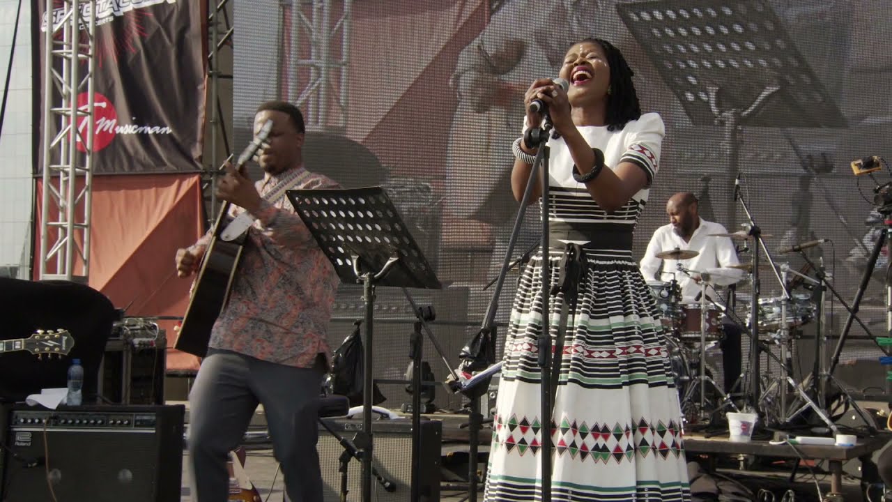 Umhome -  #Guitar Summit ft #Siphokazi live from Spectacular Concerts 2021. #southafricanguitar