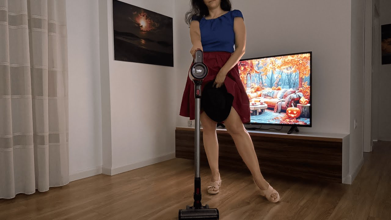 Aesthetic Vacuum Cleaning ASMR &ndash; Soft Fall Ambience for Sleep & Focus (10 Minutes)