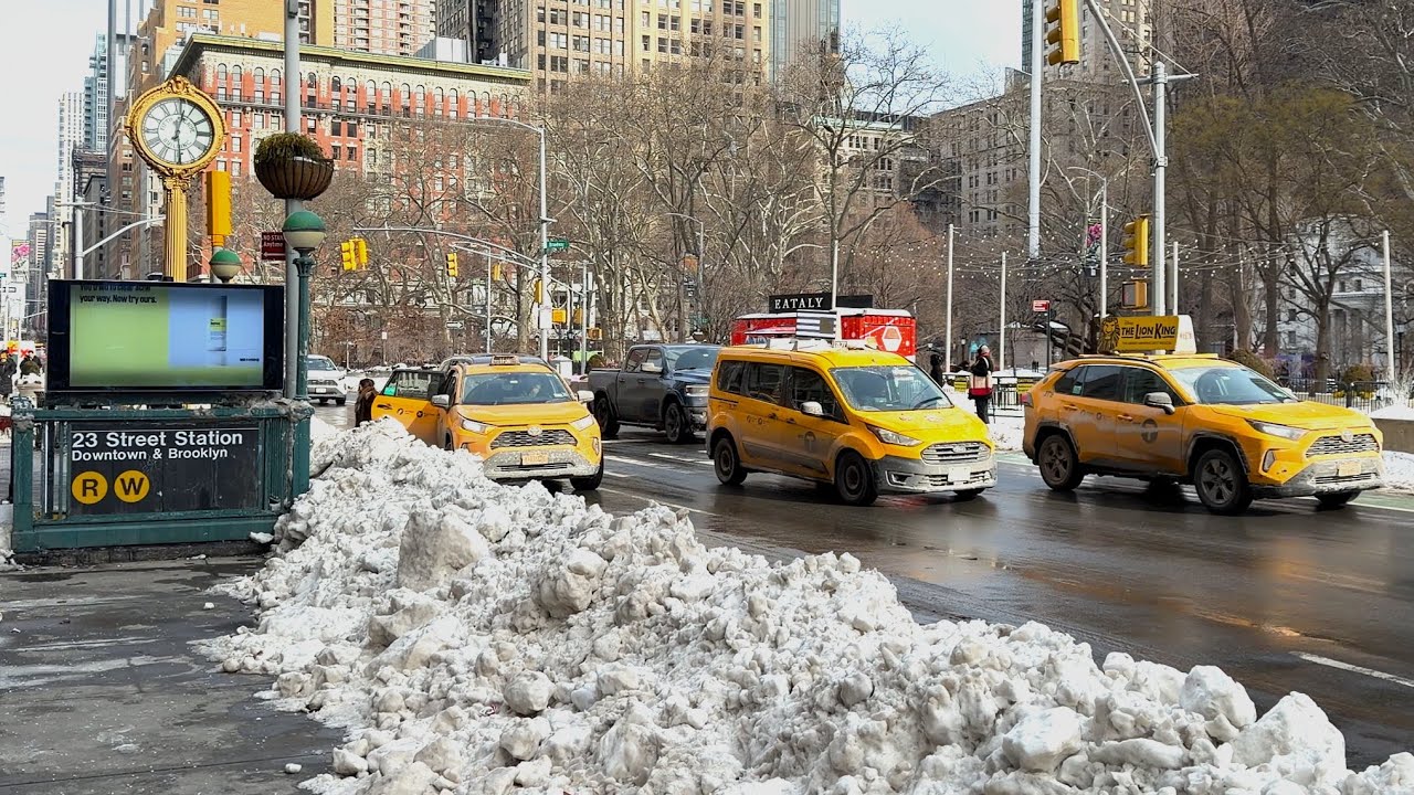New York Snowy Streets